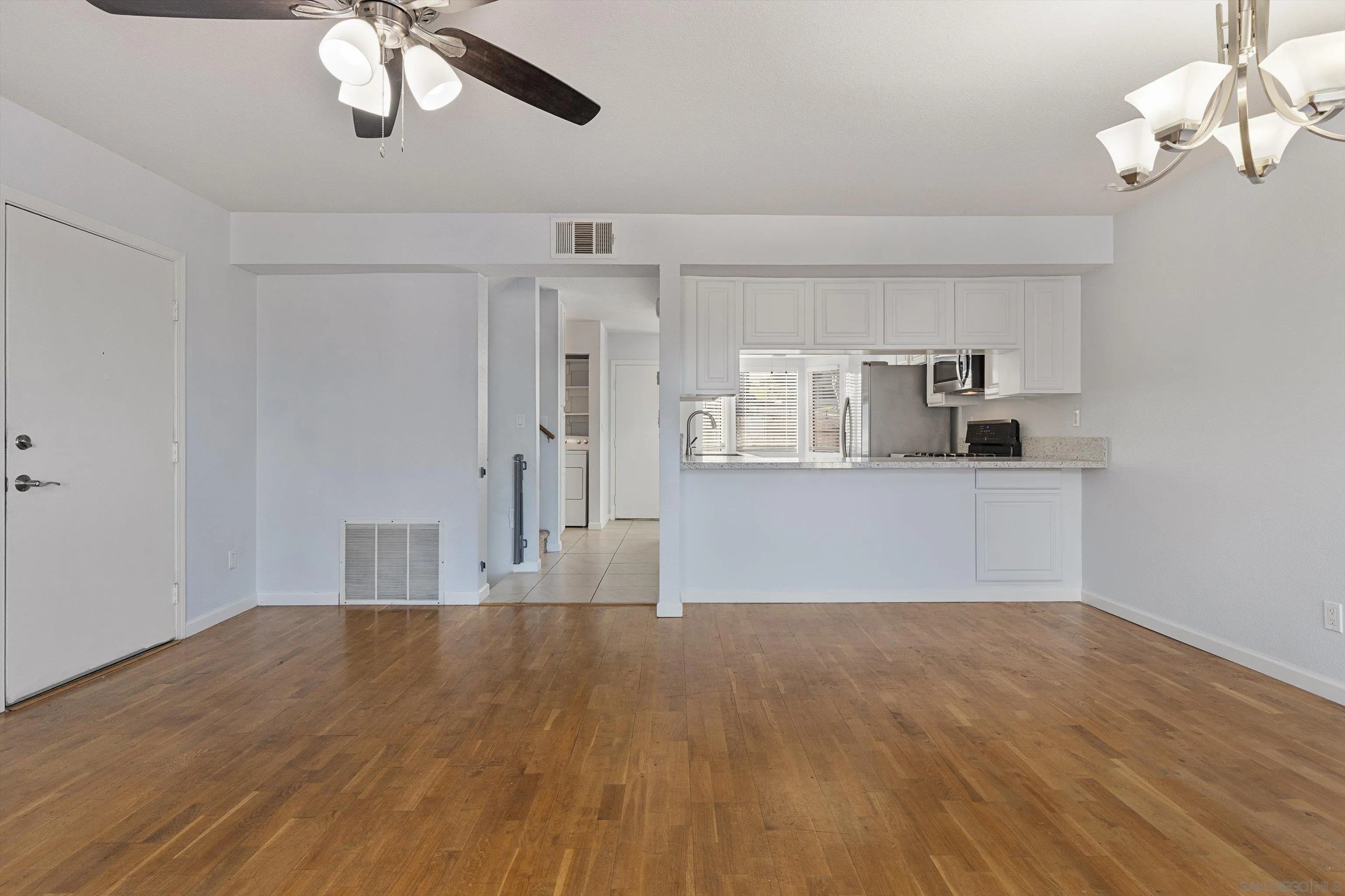 https://cdn.realtyfeed.com/cdn/127/2601245/b9e9ae4c62966520accc186c2e1e058c.webp