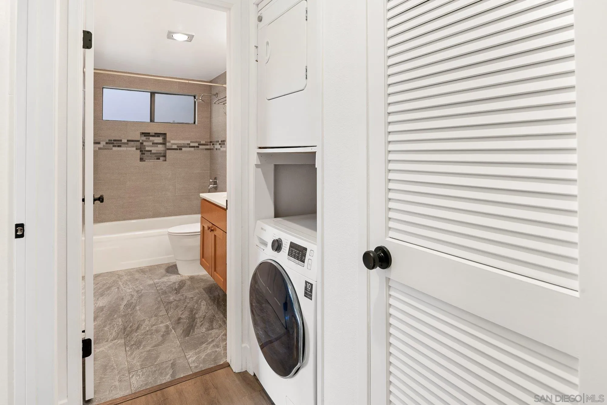 https://cdn.realtyfeed.com/cdn/127/2601247/36dc6f5d9a667c4961f25986d9883db6.webp