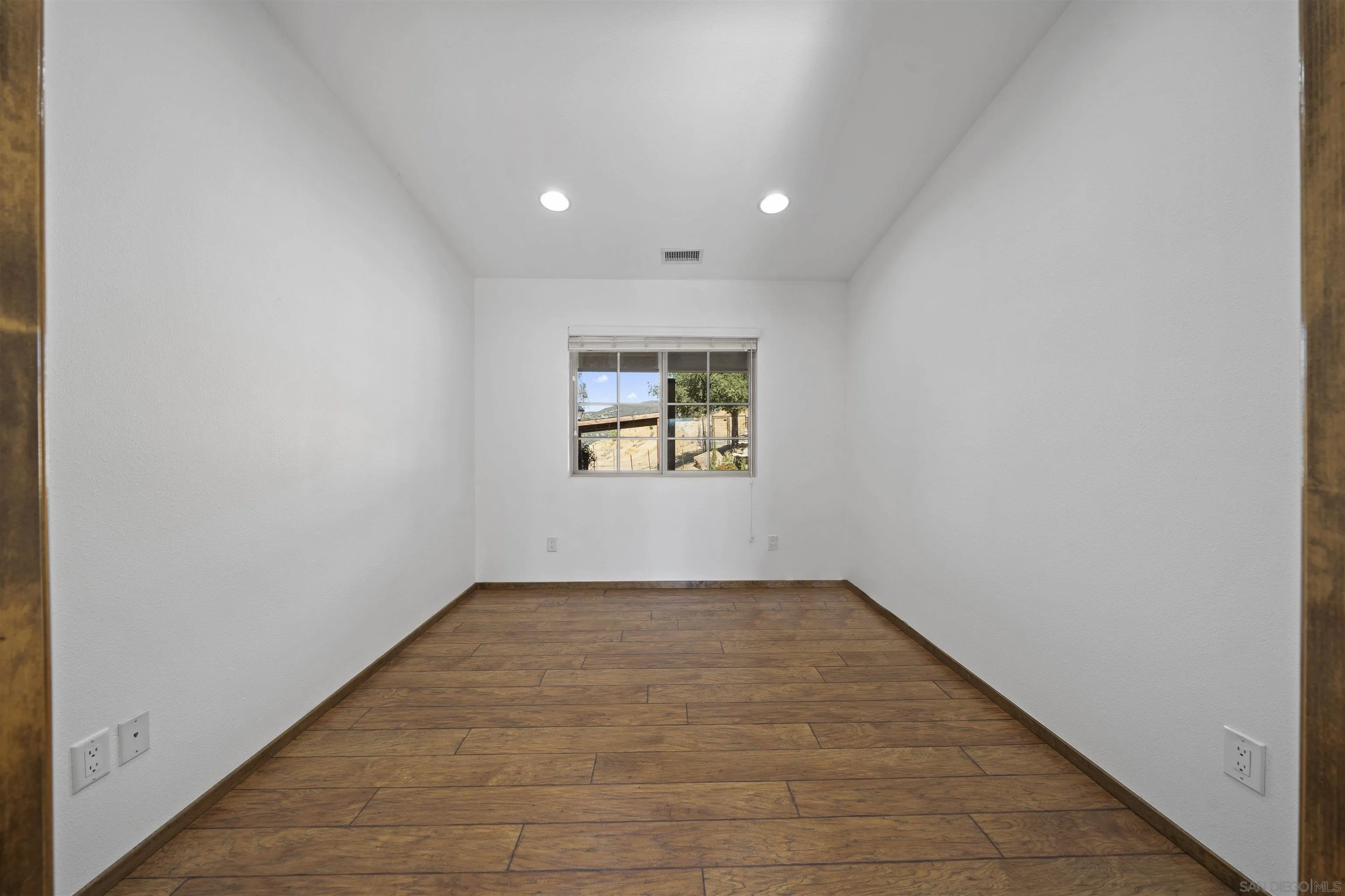 https://cdn.realtyfeed.com/cdn/127/2601248/3225064555082cede87c16e7a918267c.webp