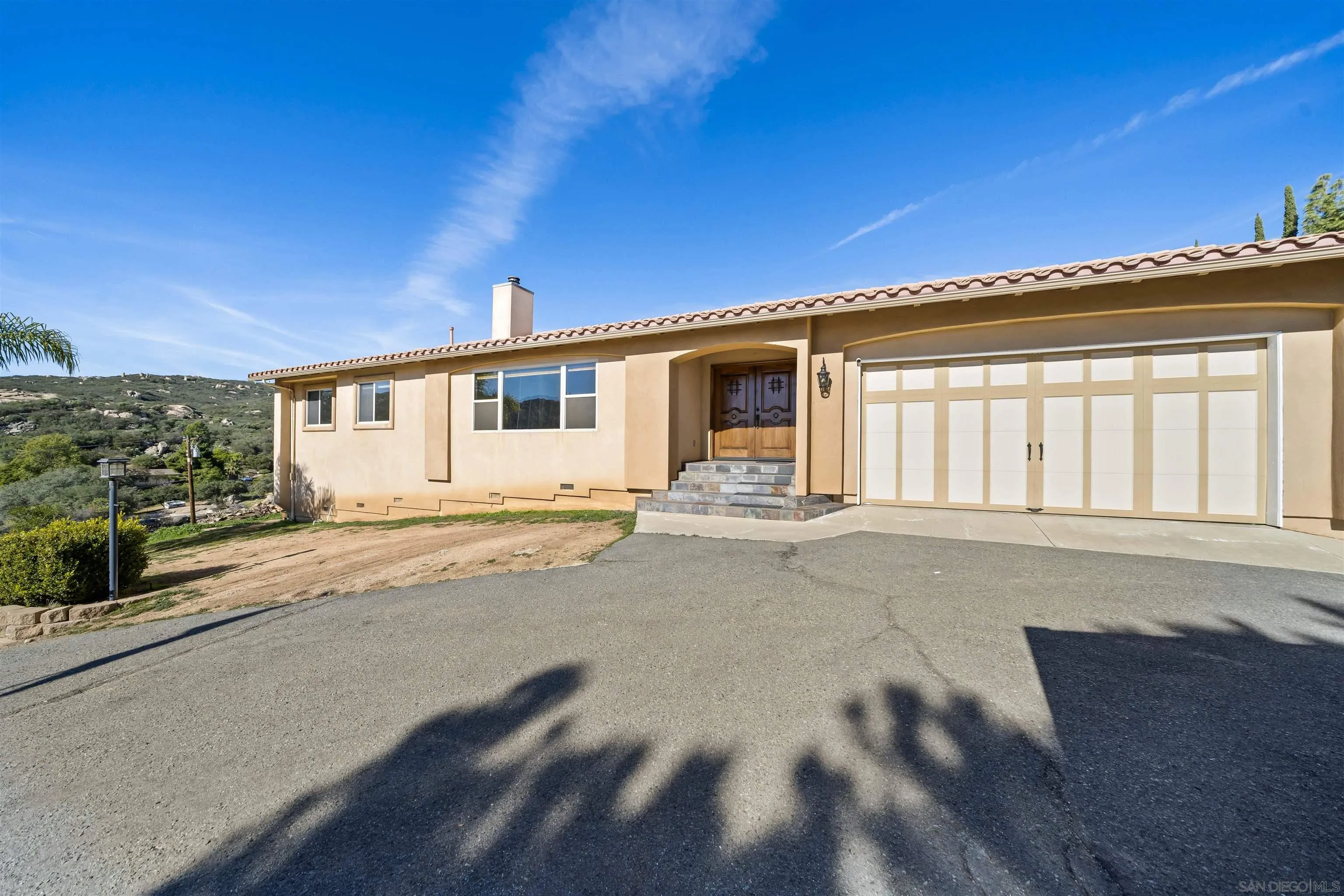https://cdn.realtyfeed.com/cdn/127/2601248/ed1e7a79bff54b243ef1b66ab3b52d92.webp