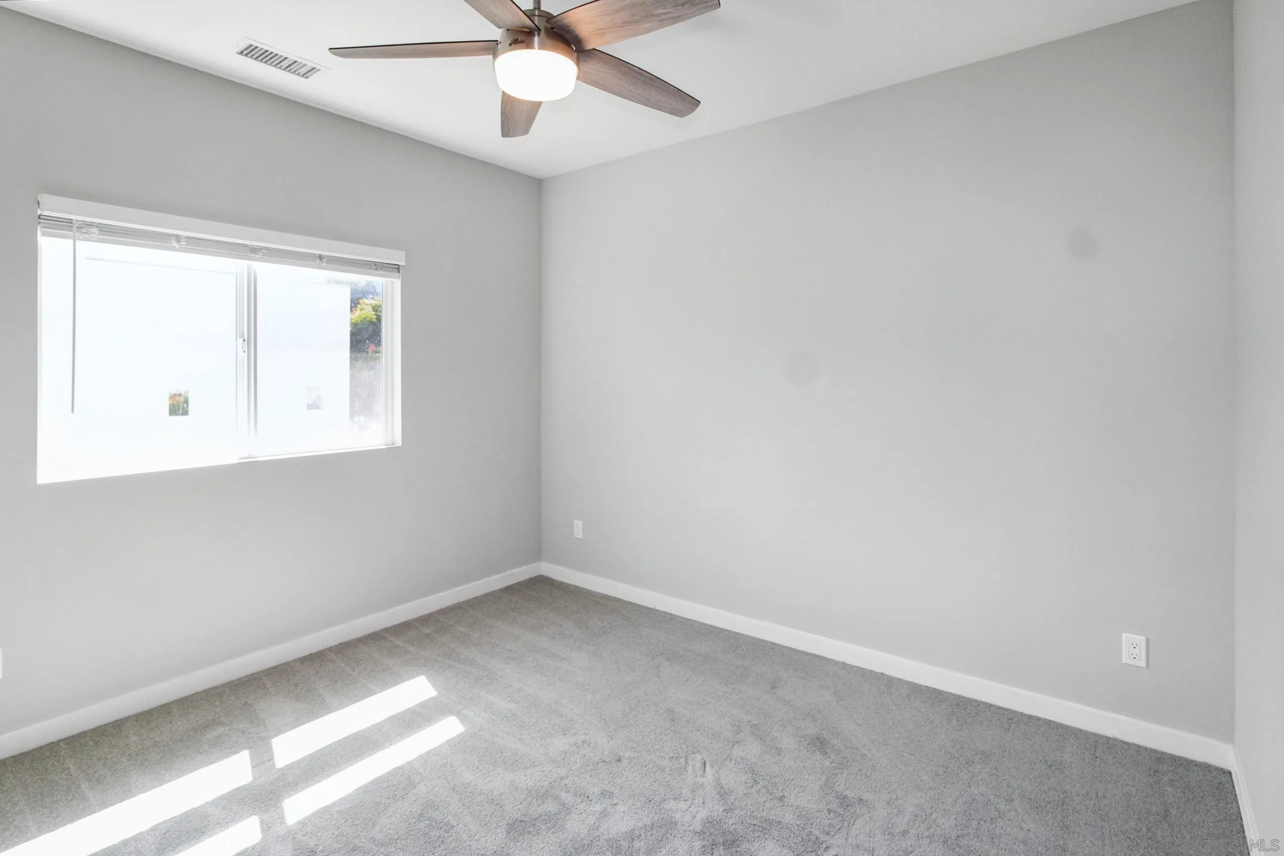 Photo #40: 2601250 Listing: Photo #40