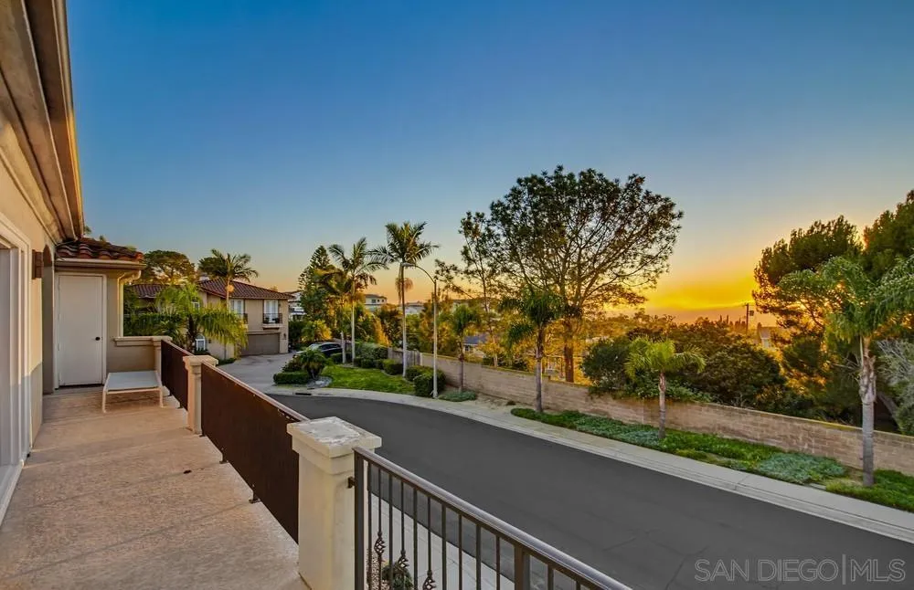 https://cdn.realtyfeed.com/cdn/127/2601251/c2239935b7731b664ab140401d49e34e.webp
