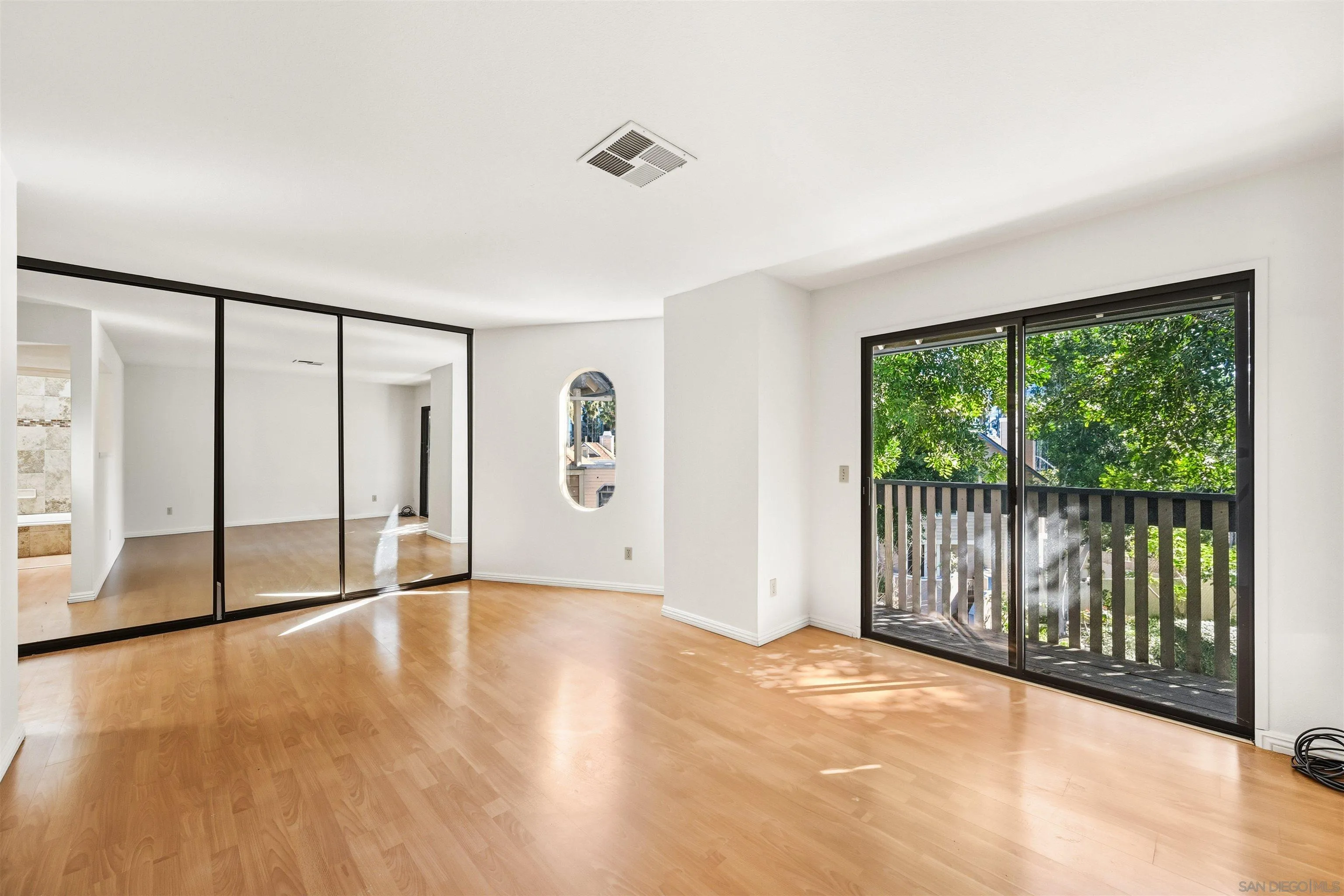 Photo #17: 2601254 Listing: Photo #17