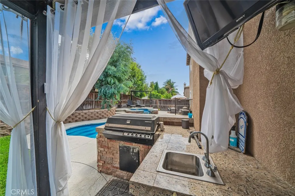 6072 Cedar Creek Road, Eastvale, CA, 92880