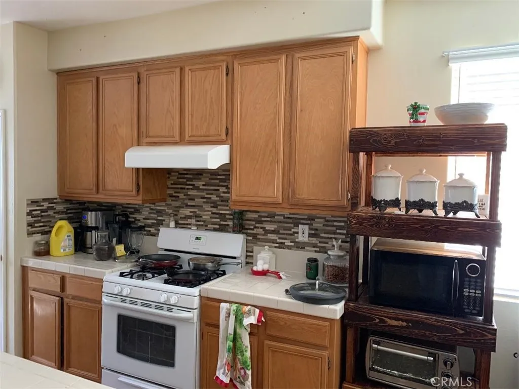 14627 Delicious Street, Adelanto, CA, 92301