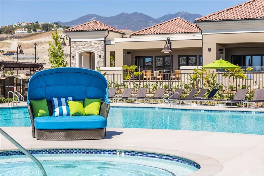 307 Limestone, Lake Forest, CA, 92610