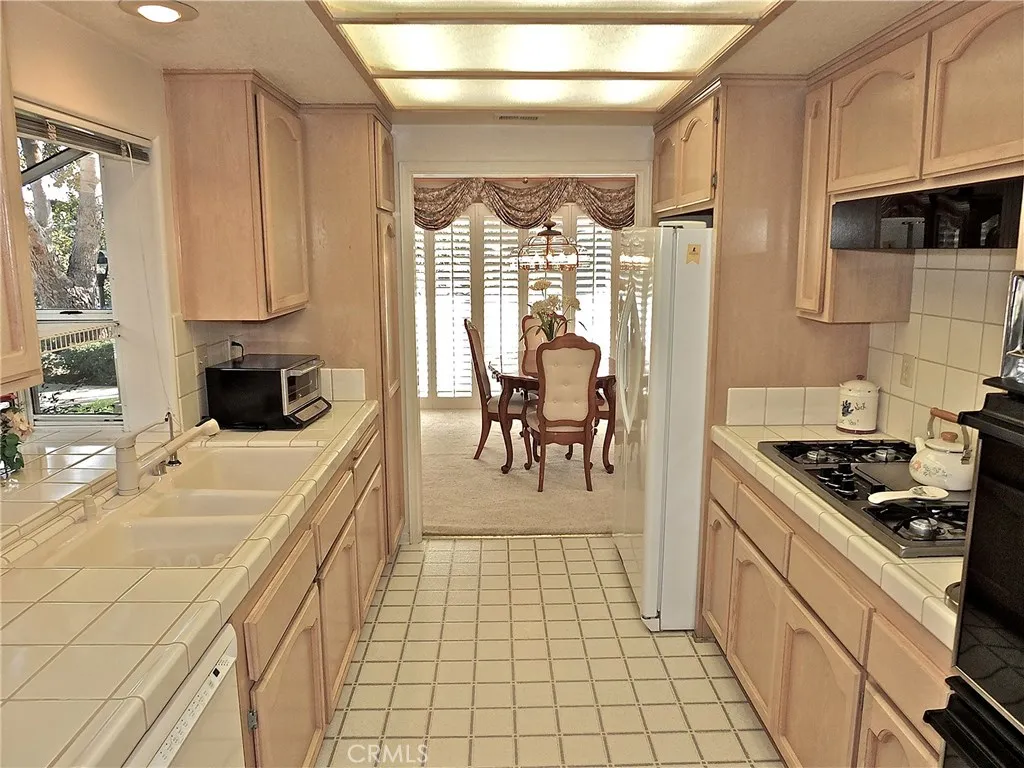 510 STONEHAM UNIT 103, Long Beach, CA, 90803