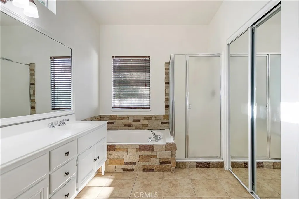 903 Sarazen Street, Hemet, CA, 92543