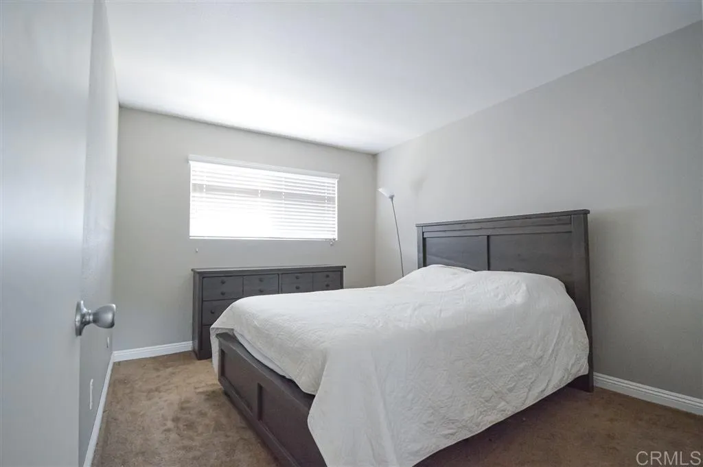 https://cdn.realtyfeed.com/cdn/127/302677736/eb19809b61b77c763822b597467103fc.webp