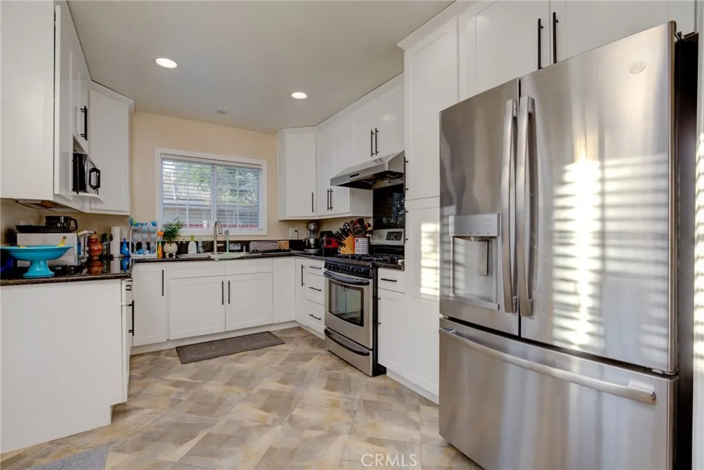 3411 Los Coyotes Diagonal, Long Beach, CA, 90808