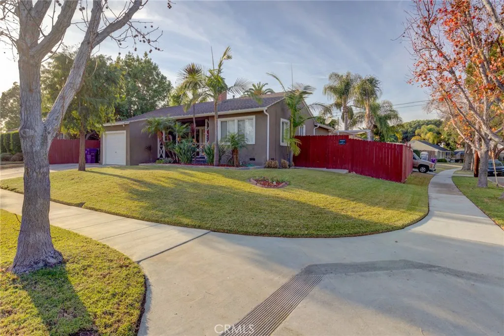 3411 Los Coyotes Diagonal, Long Beach, CA, 90808