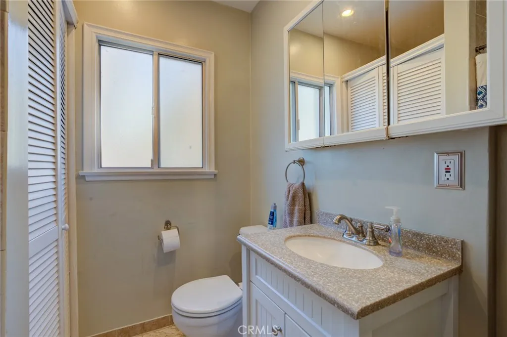 3411 Los Coyotes Diagonal, Long Beach, CA, 90808