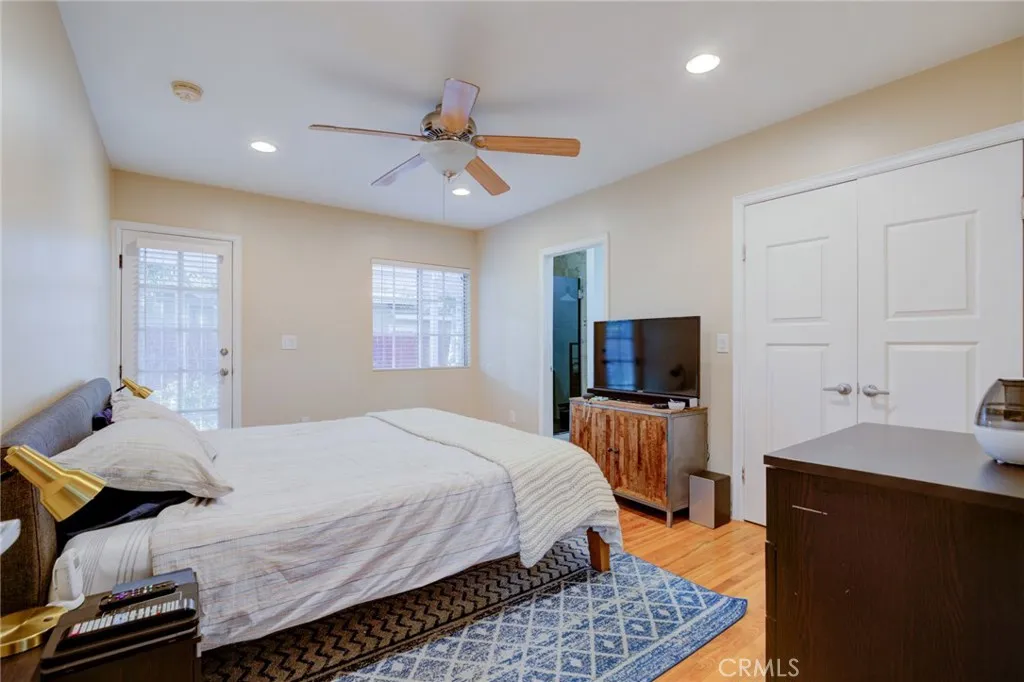 3411 Los Coyotes Diagonal, Long Beach, CA, 90808