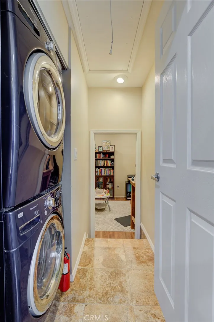 3411 Los Coyotes Diagonal, Long Beach, CA, 90808