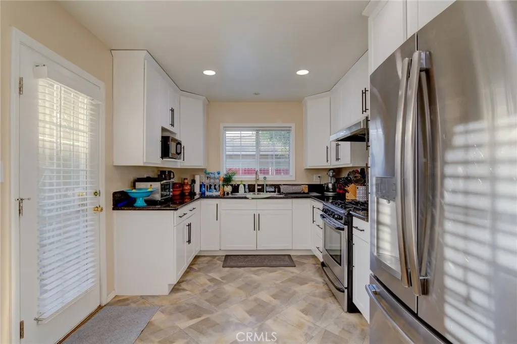 3411 Los Coyotes Diagonal, Long Beach, CA, 90808