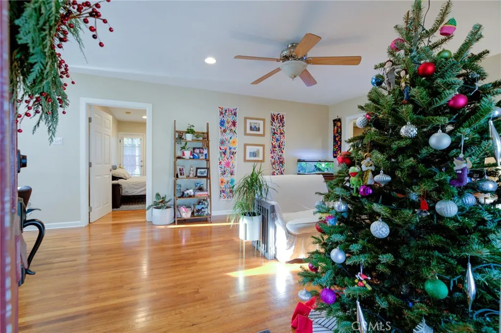 3411 Los Coyotes Diagonal, Long Beach, CA, 90808