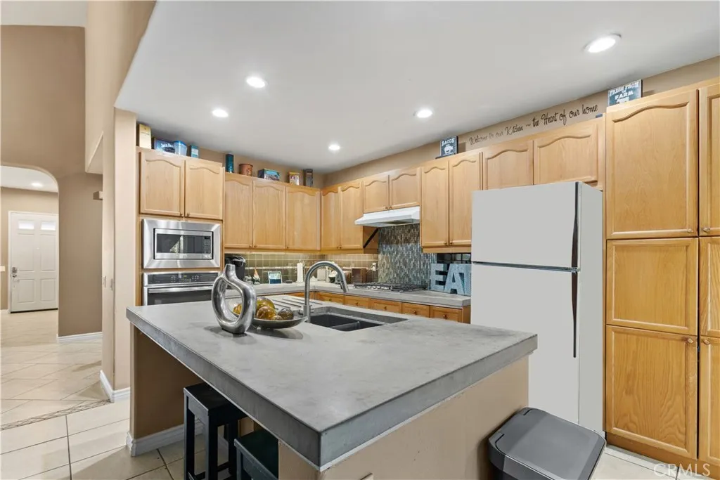 33568 Warwick Hills Road, Yucaipa, CA, 92399