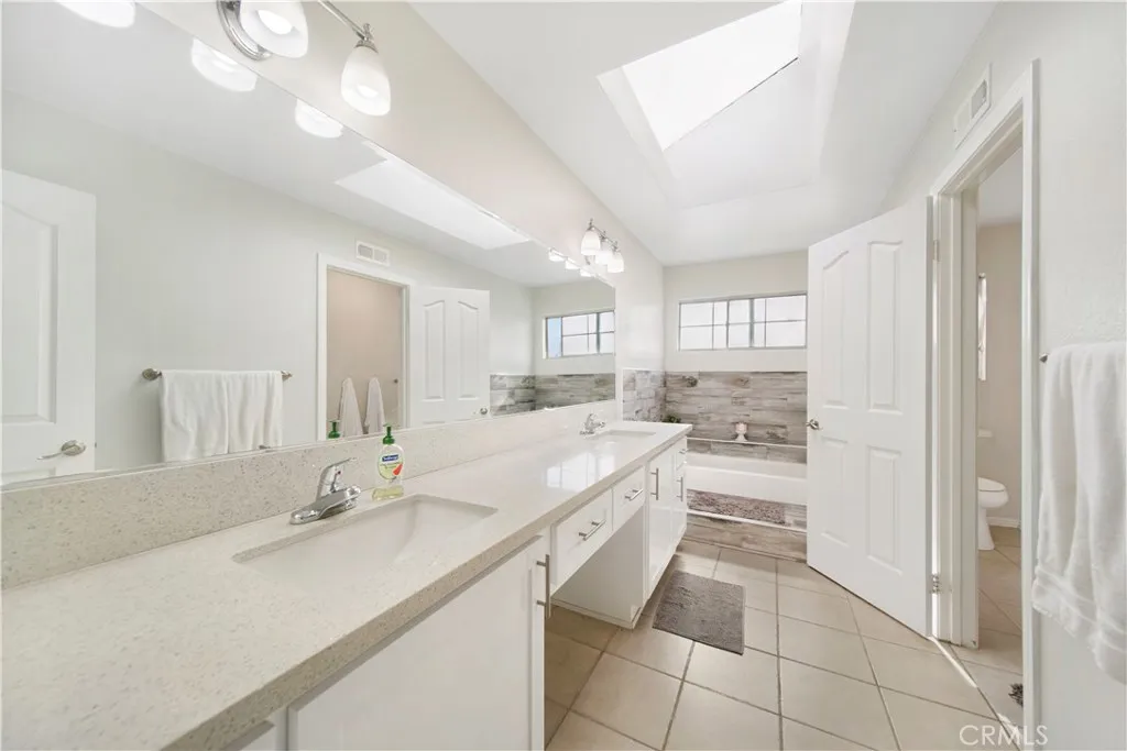 14211 Ramona Avenue, Hawthorne, CA, 90250