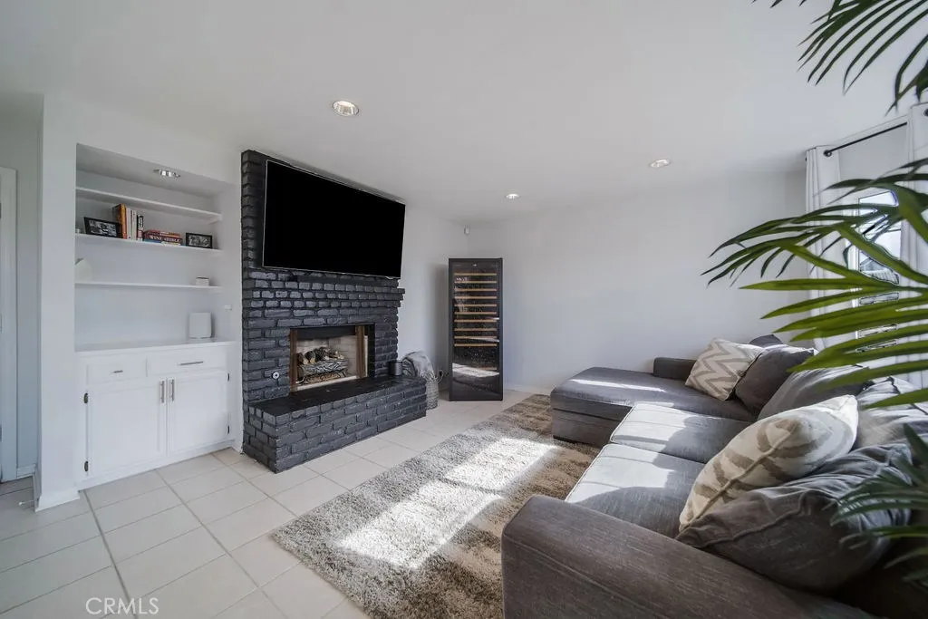 14211 Ramona Avenue, Hawthorne, CA, 90250