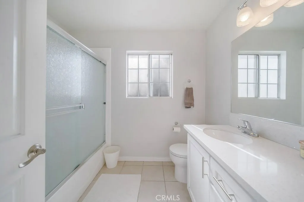 14211 Ramona Avenue, Hawthorne, CA, 90250