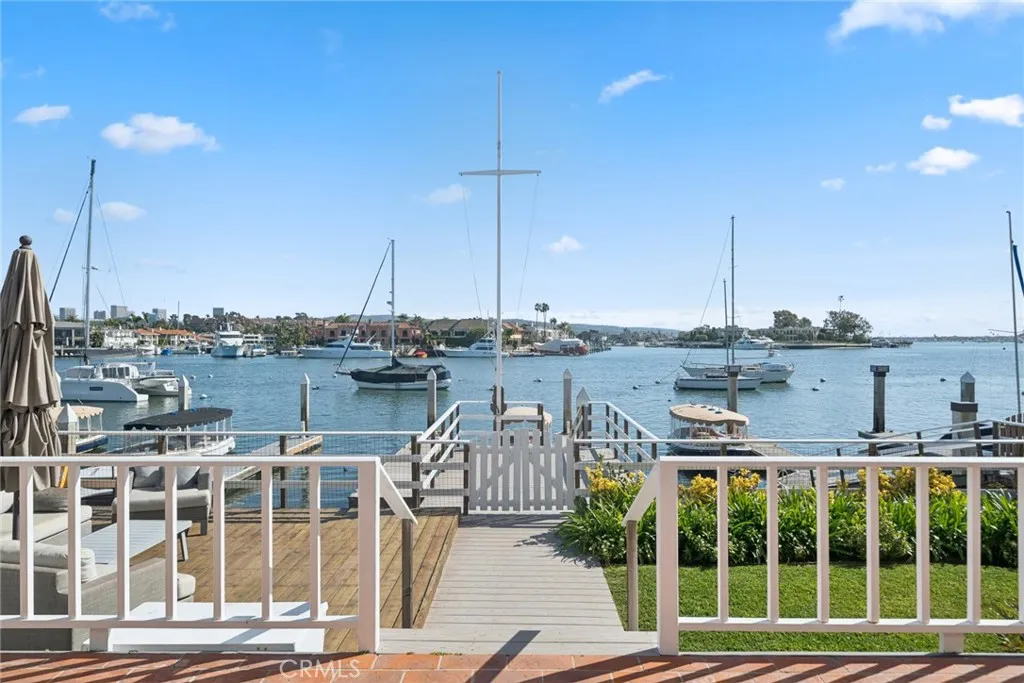 2732 Bayshore Drive, Newport Beach, Ca 92663