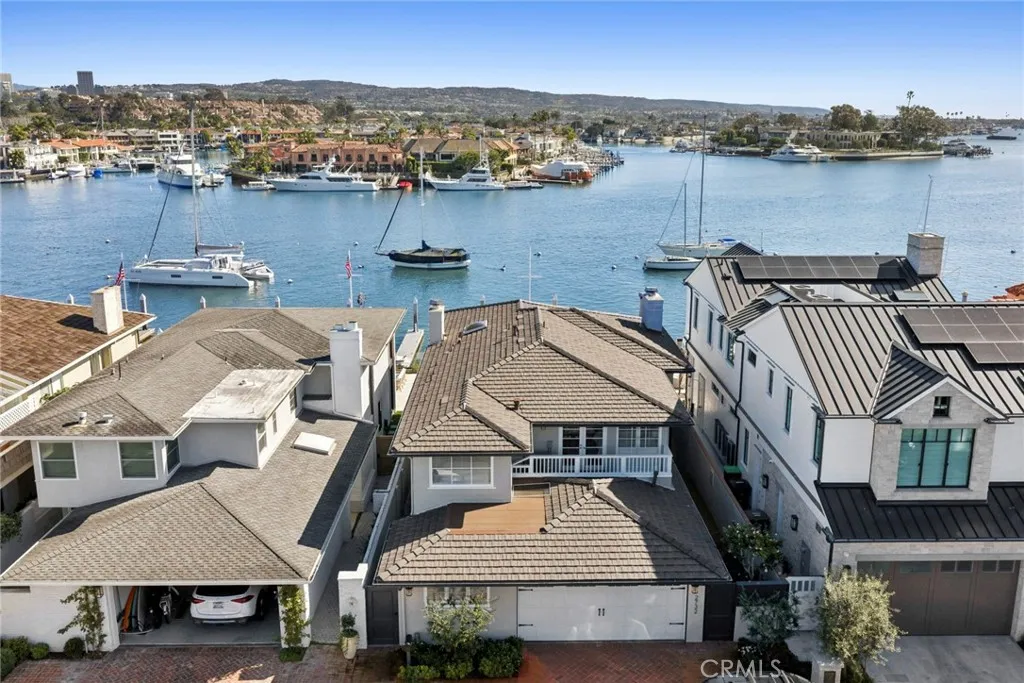 2732 Bayshore Drive, Newport Beach, Ca 92663 - Photo 3 of 46, Newport Beach, CA
