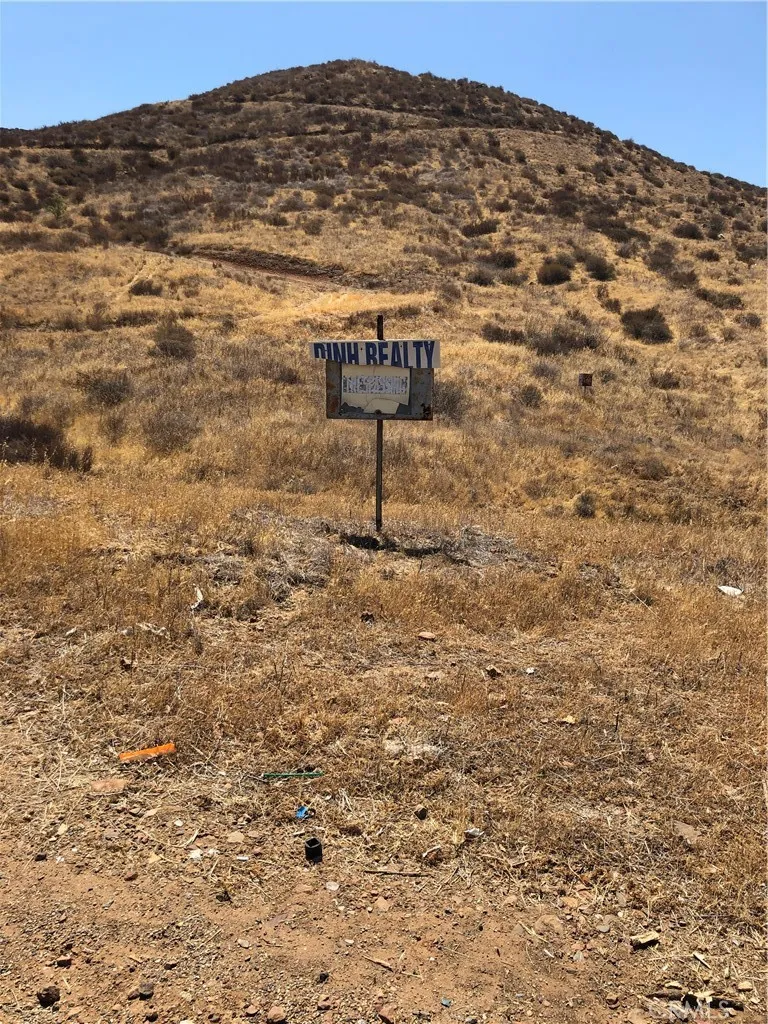 Menifee, CA 92587