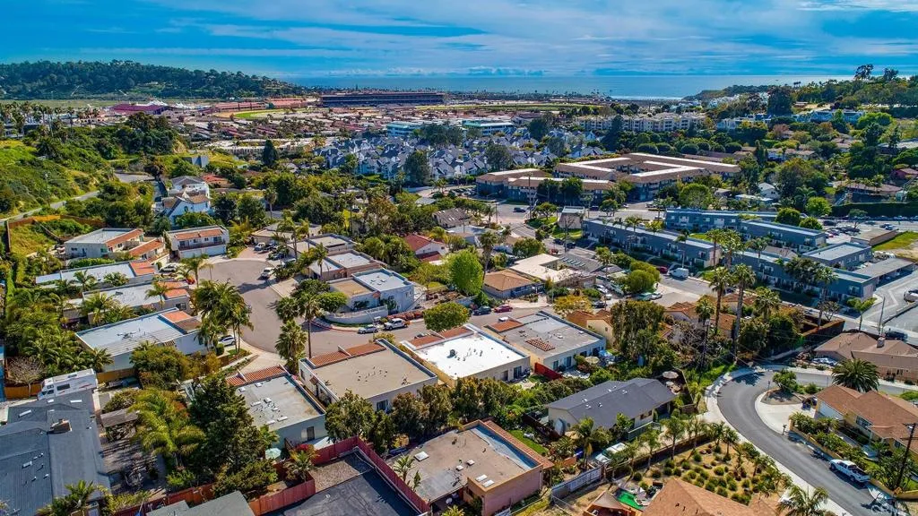 816 Viva Court, Solana Beach, CA, 92075