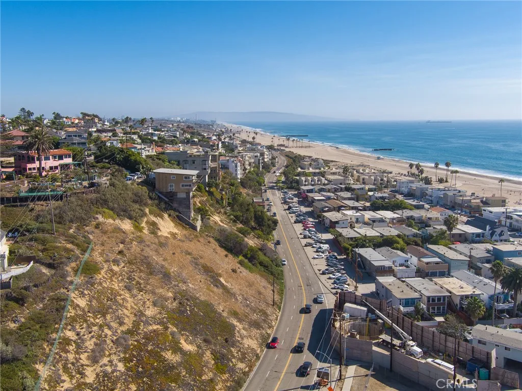 6929 Vista Del Mar, Playa Del Rey, CA, 90293