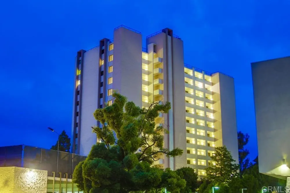 https://cdn.realtyfeed.com/cdn/127/305010937/a394b0055b7e625df0453675aa43f7e9.webp