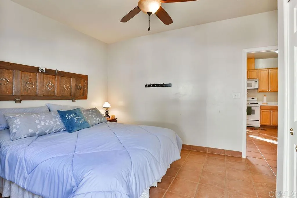 https://cdn.realtyfeed.com/cdn/127/305015541/34c2dc4d8742c41def5f38788b8ecd97.webp