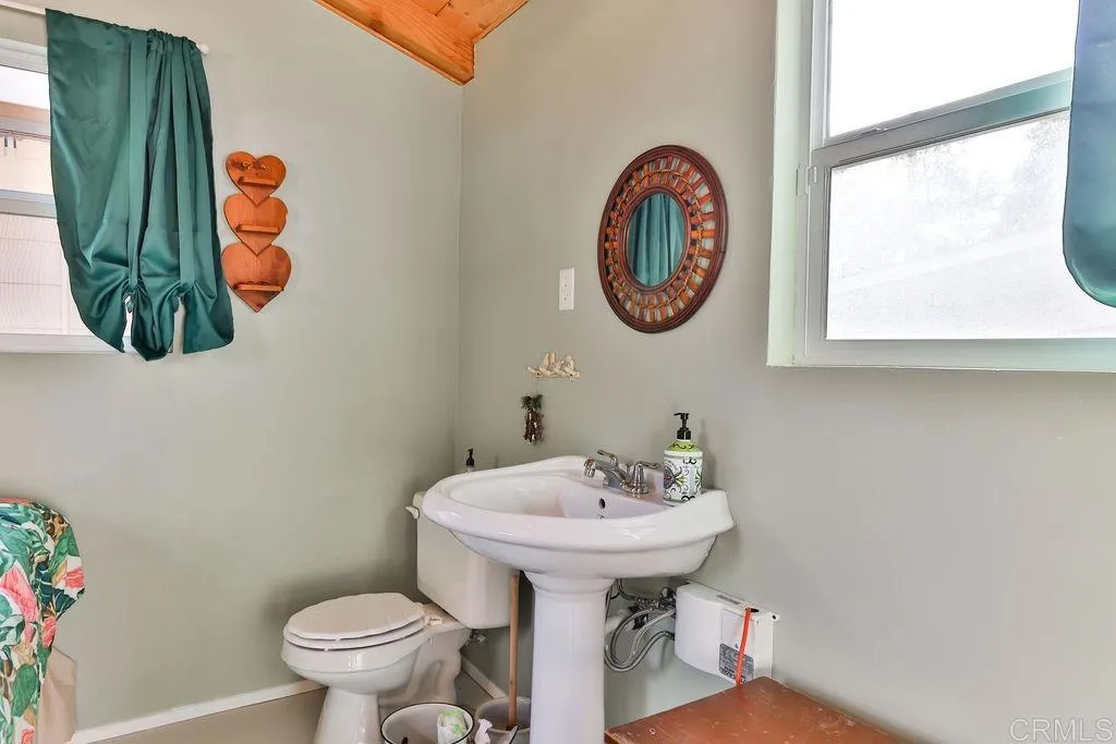 https://cdn.realtyfeed.com/cdn/127/305015541/439fcf58f29550ebd1856b82986b3404.webp