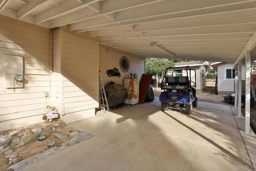 https://cdn.realtyfeed.com/cdn/127/305015541/fa1b3b570e34589e131300746bc97555.webp