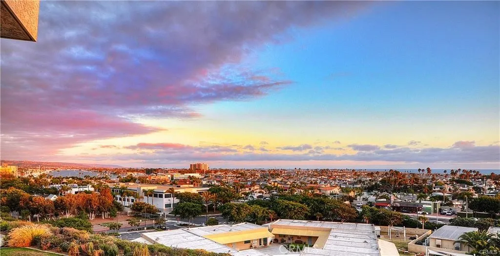 210 Lille Lane UNIT 208, Newport Beach, CA, 92663