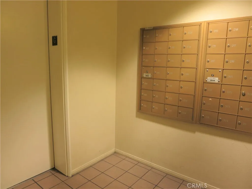 210 Lille Lane UNIT 208, Newport Beach, CA, 92663