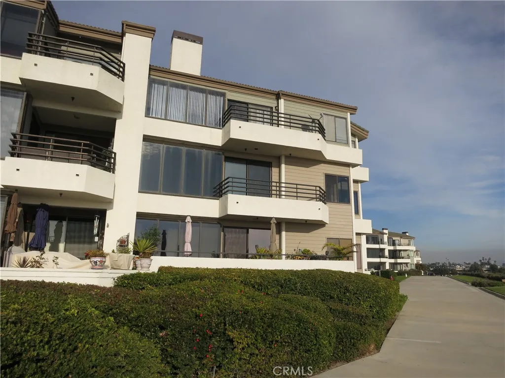 210 Lille Lane UNIT 208, Newport Beach, CA, 92663
