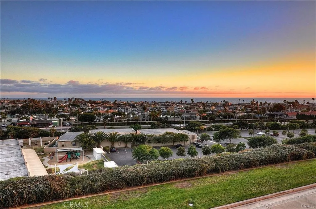 210 Lille Lane UNIT 208, Newport Beach, CA, 92663