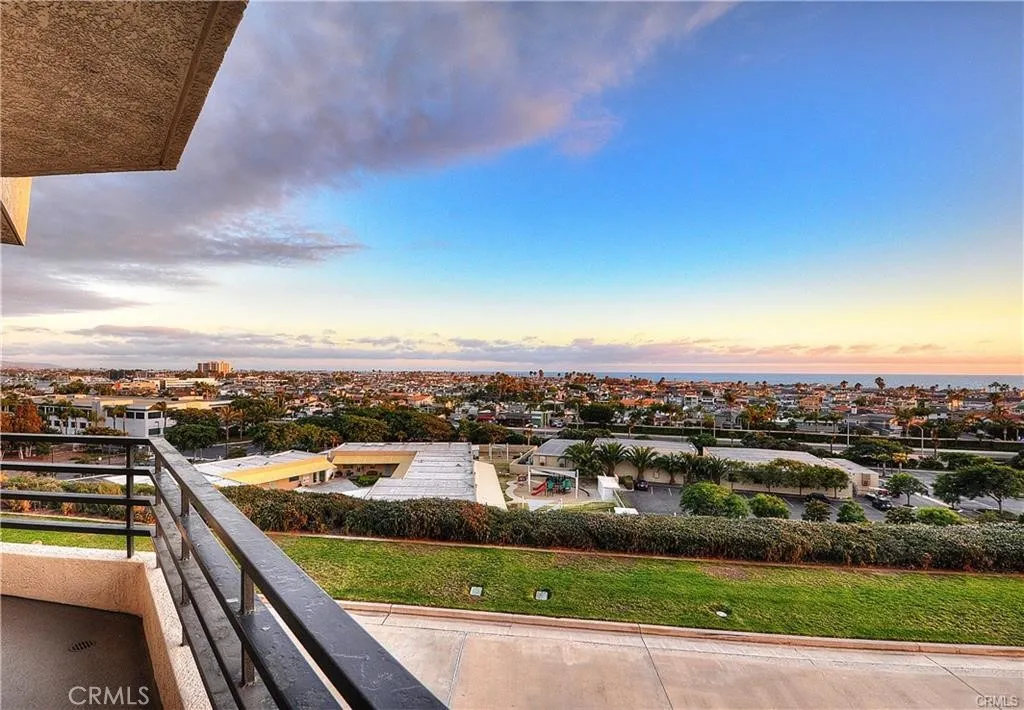 210 Lille Lane UNIT 208, Newport Beach, CA, 92663
