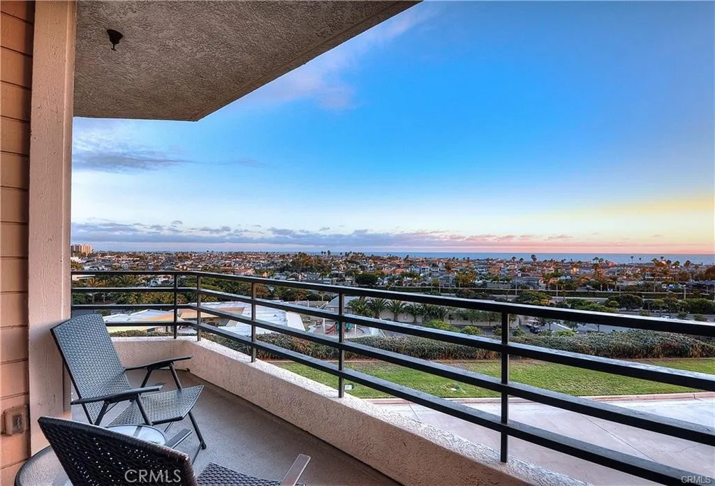 210 Lille Lane UNIT 208, Newport Beach, CA, 92663