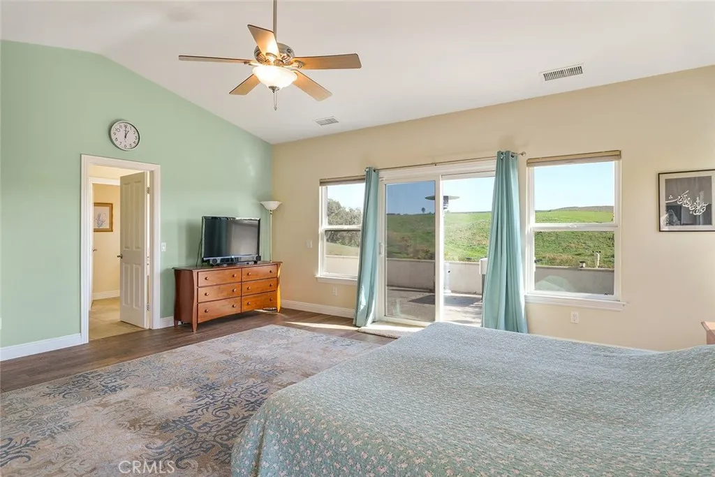 https://cdn.realtyfeed.com/cdn/127/305029974/10e8c05341d18b4c1e5f16b99de51889.webp