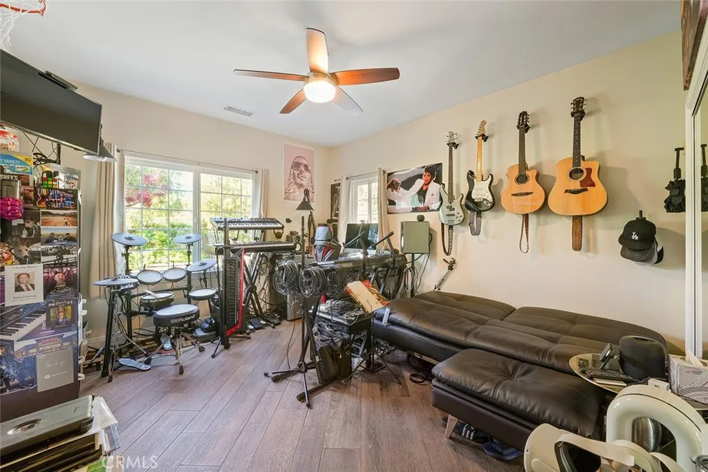 https://cdn.realtyfeed.com/cdn/127/305029974/5101a00bb0159544f07b531b02e39f0a.webp