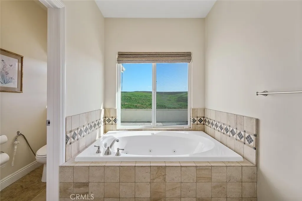 https://cdn.realtyfeed.com/cdn/127/305029974/60d813d945d0e23b71dc0189945e992c.webp