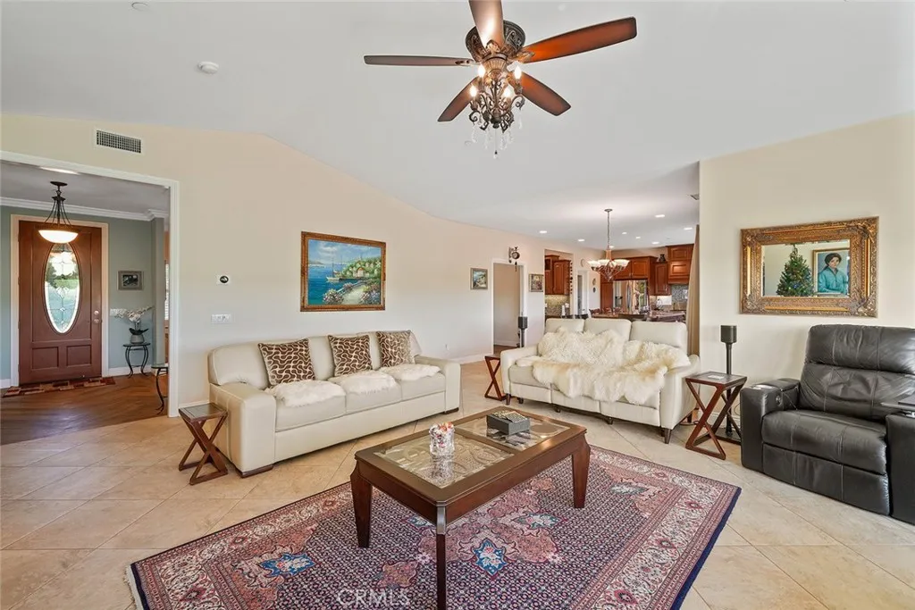 https://cdn.realtyfeed.com/cdn/127/305029974/6267b4f6e5fb3967a2f132d20e5b402b.webp