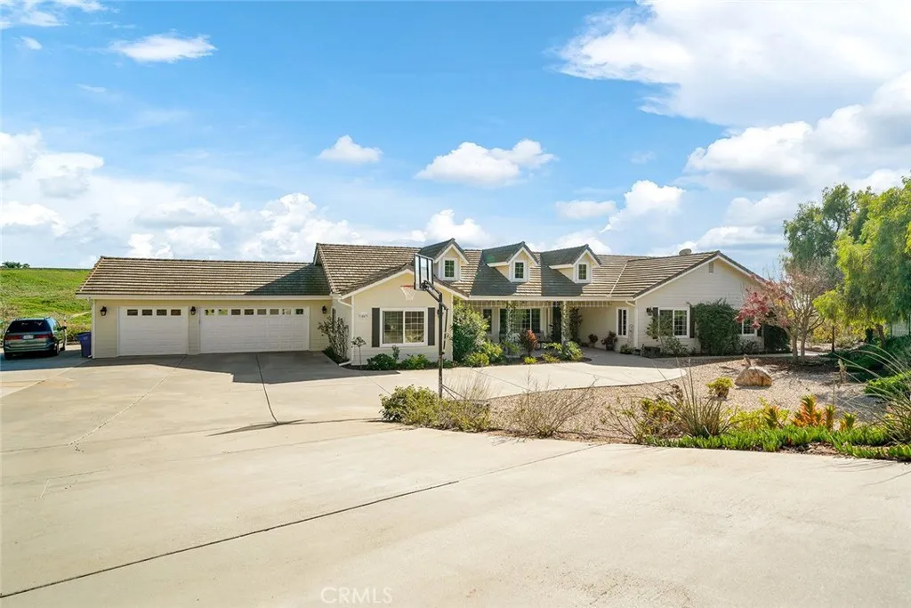https://cdn.realtyfeed.com/cdn/127/305029974/b6101876c4dc4e2123a1af85ed0ec5ce.webp
