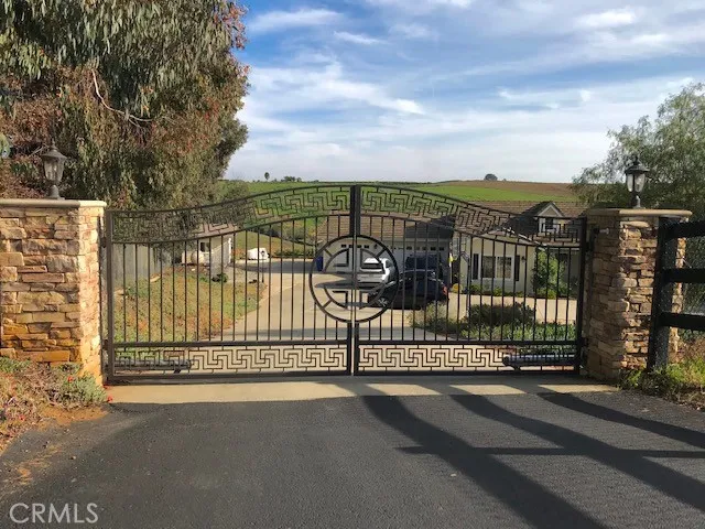 https://cdn.realtyfeed.com/cdn/127/305029974/f1001ffd92e9e19491d60dd32e4ee604.webp