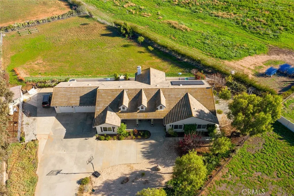 https://cdn.realtyfeed.com/cdn/127/305029974/fdff276012002277c03b1ed14eb3b6c1.webp