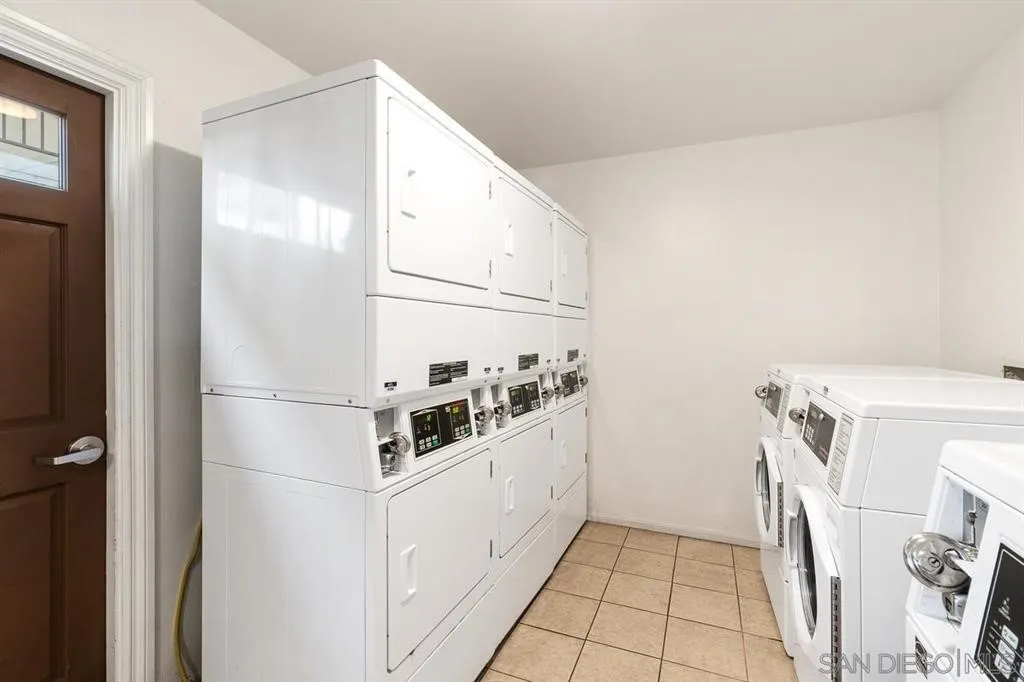 https://cdn.realtyfeed.com/cdn/127/305030764/f2249053b19c16bb81e1f0cbfaac13ea.webp