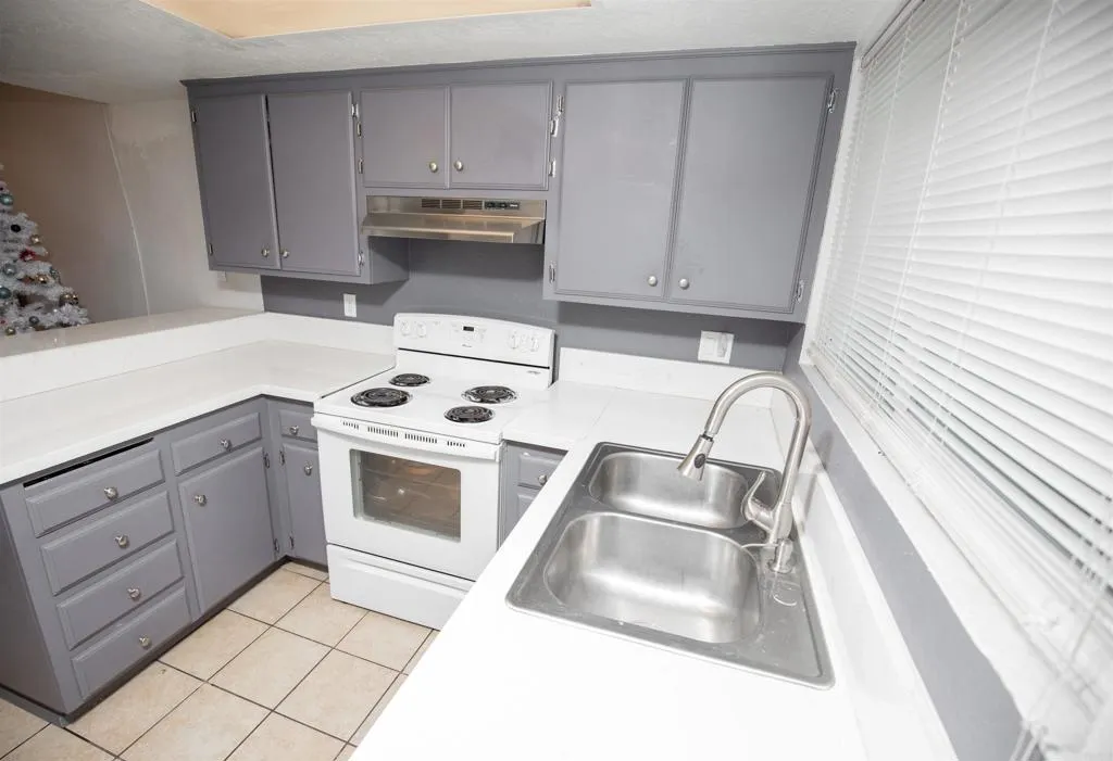 https://cdn.realtyfeed.com/cdn/127/305031003/e9030419e7285ae6ad21cb6080b8e486.webp