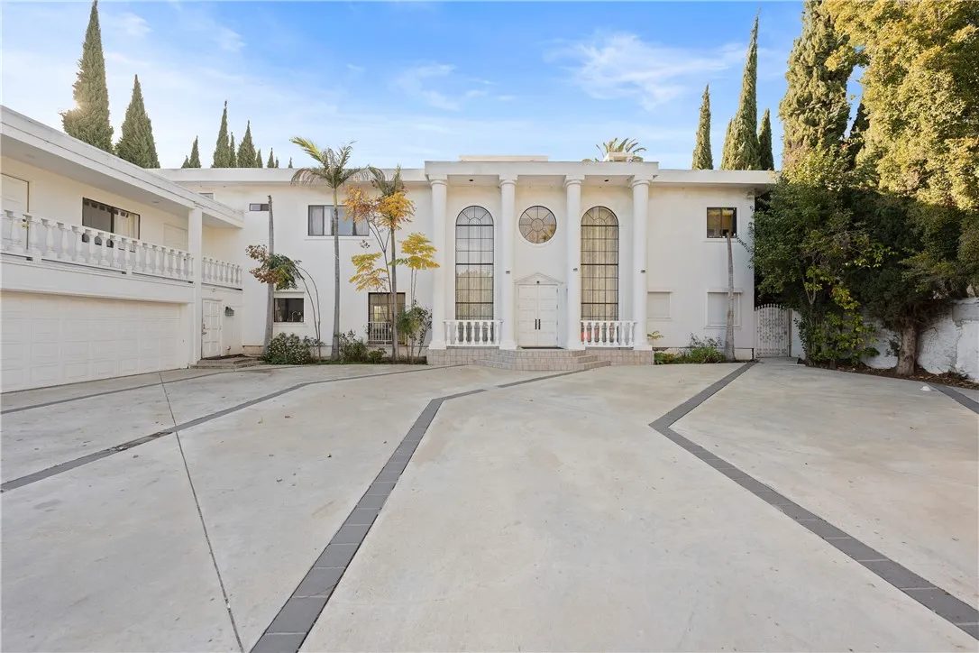 Hancock Park, CA, 90004