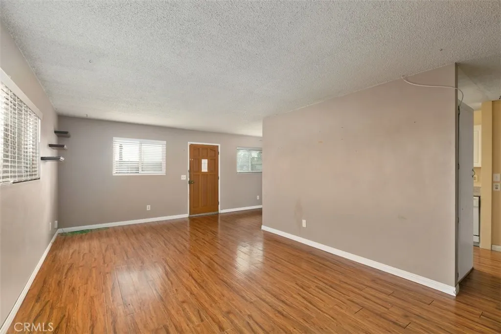 https://cdn.realtyfeed.com/cdn/127/305031825/38013811288bb95f9908fa14471fda7d.webp